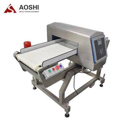 كاشف المعادن من النوع الناقل